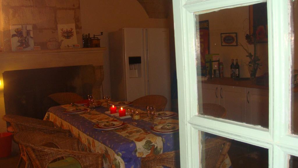Le Richelieu Bed & Breakfast Uzes Exterior photo