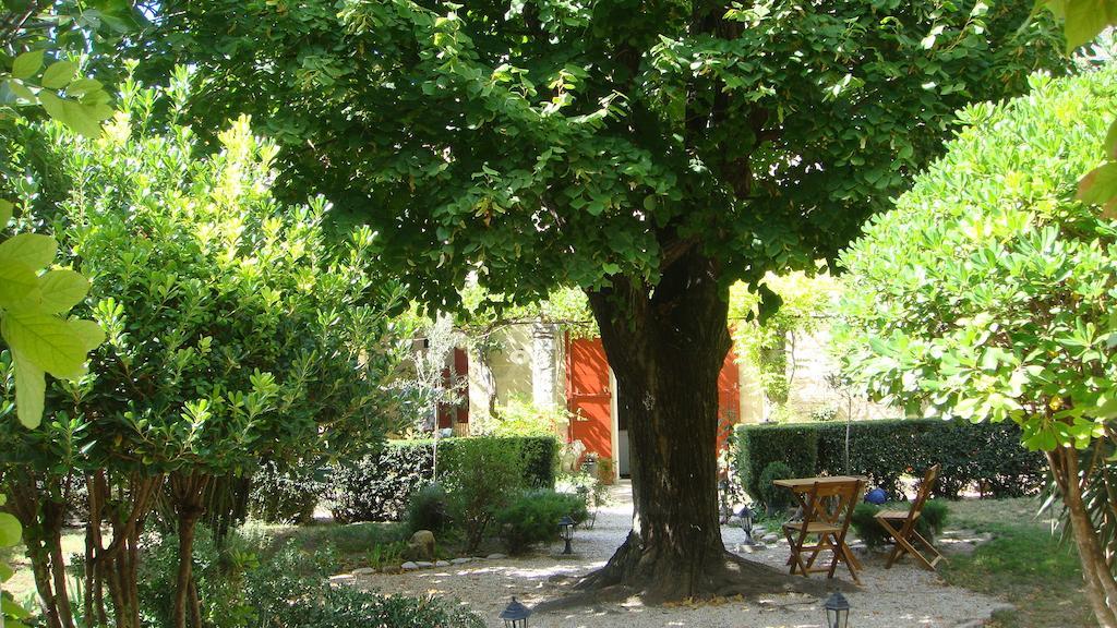 Le Richelieu Bed & Breakfast Uzes Exterior photo